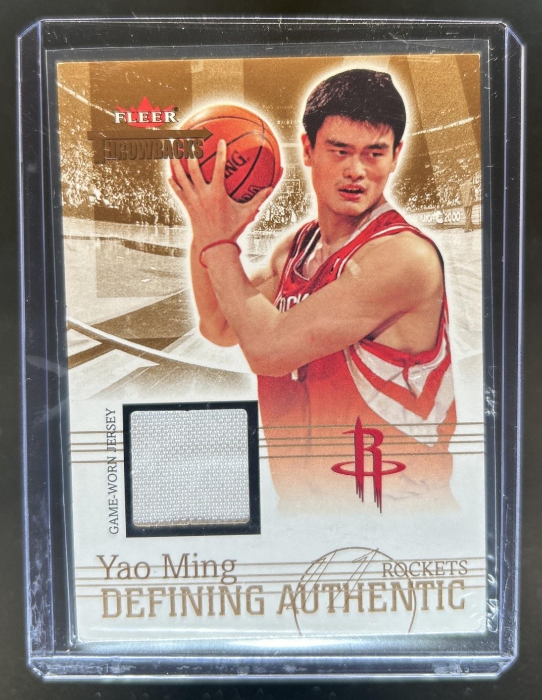 2004-05 Fleer Throwbacks Yao Ming Defining Authentic #DA-YM Rockets