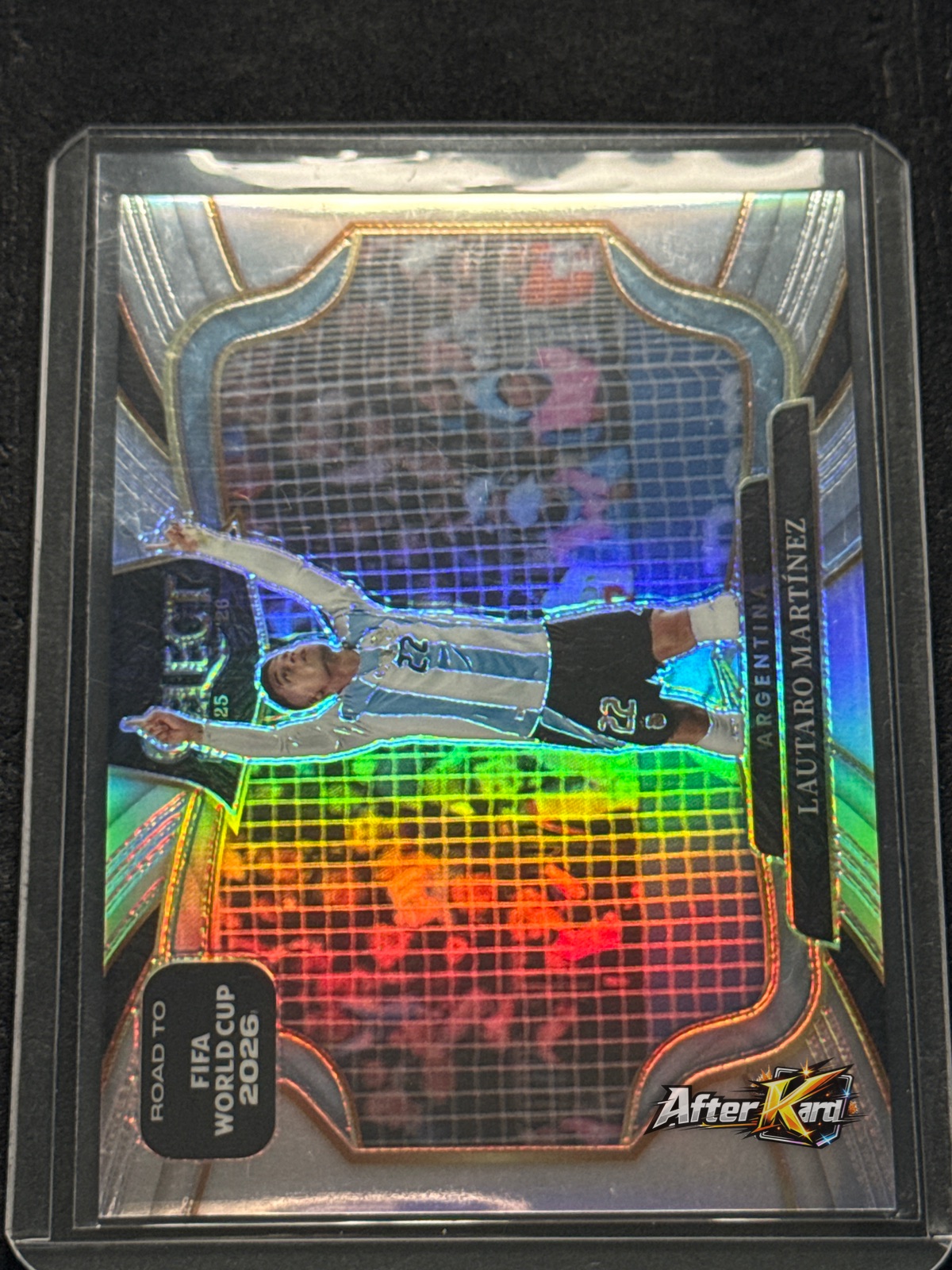 2025-26 Panini Select Road to FIFA World Cup 2026 — Lautaro Martínez Field Level Prizm Parallel