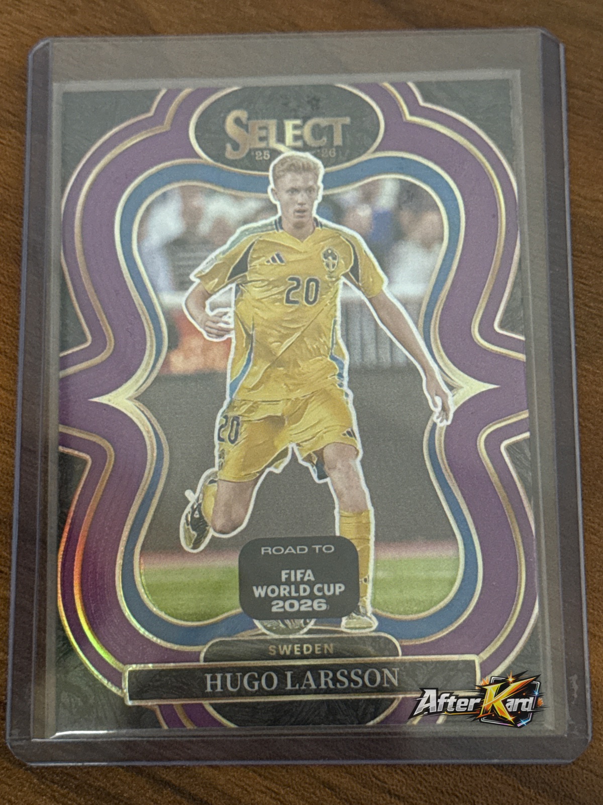 2025-26 Panini Select Road to FIFA World Cup 2026 — Hugo Larsson Mezzanine Prizm /150